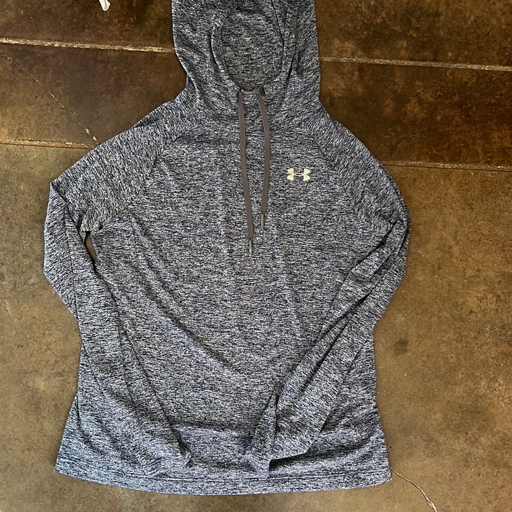 heather navy under armour hooded long sleeve small